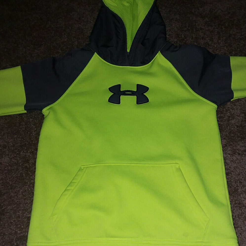 Under Armour pull over hoodie